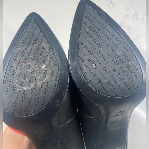 BCBG Harlia black leather pointy toe heels - Picture 8 of 14